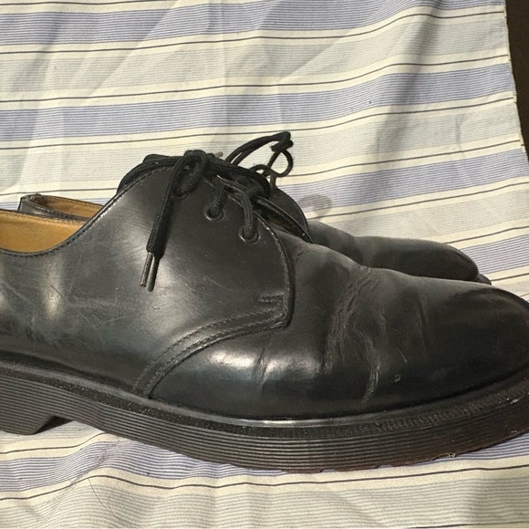 Dr Martens  Black Men's Dress Shoes - Picture 4 of 9